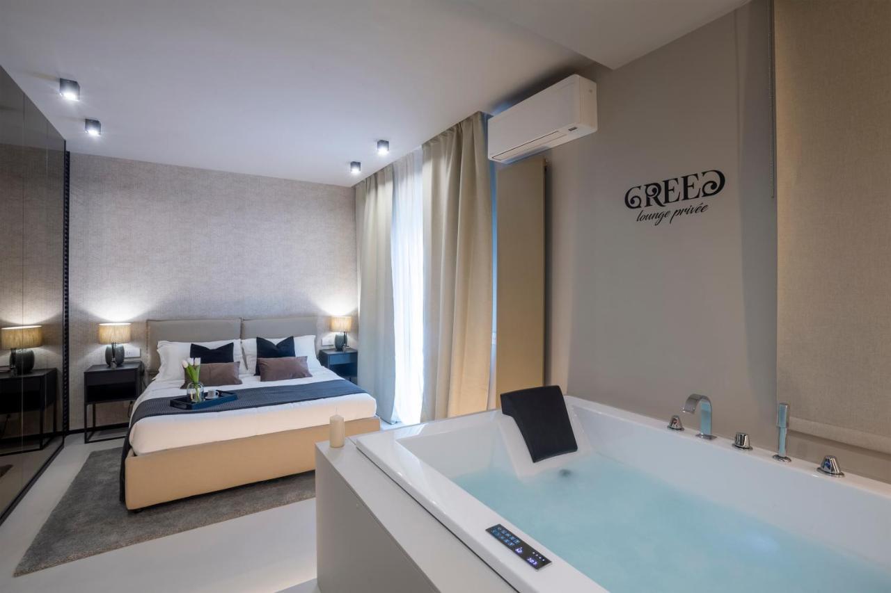 Ostia Holiday Greed Lounge Privee 外观 照片